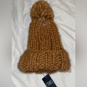 Abercrombie & Fitch Chunky Knit Pom Beanie in Cognac Brown
